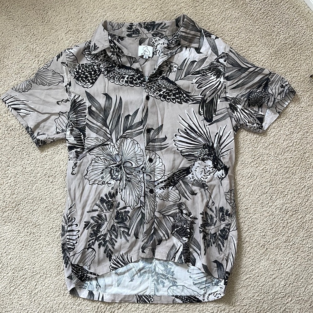 Kuwallatee Tropical Short Sleeved Botton Down - Size S